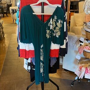 Forever 21 Teal Floral V-Neck Tunic with Metallic Accents